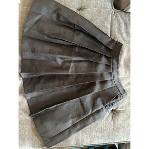 Ann Taylor women’s black skirt pleated size 10